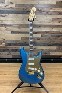 Squier 40th Anniversary Stratocaster Gold Edition Lake Placid Blue